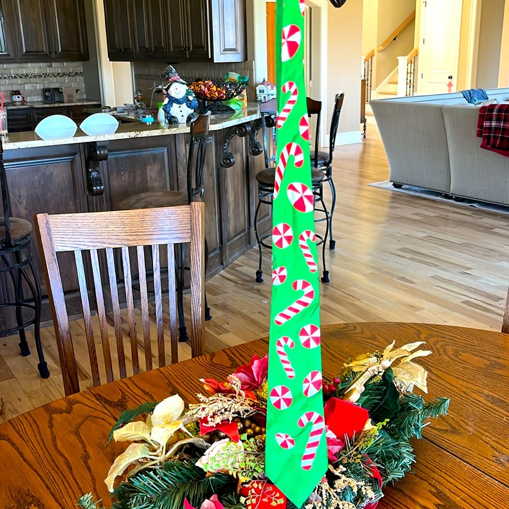 Christmas Tie